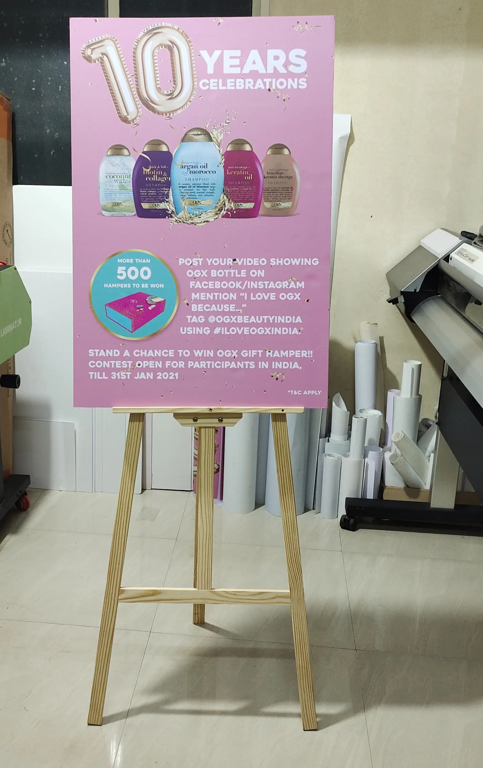 WOOD EASEL STAND