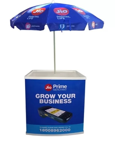 PROMOTIONAL-TABLE-WITH-UMBRELLA
