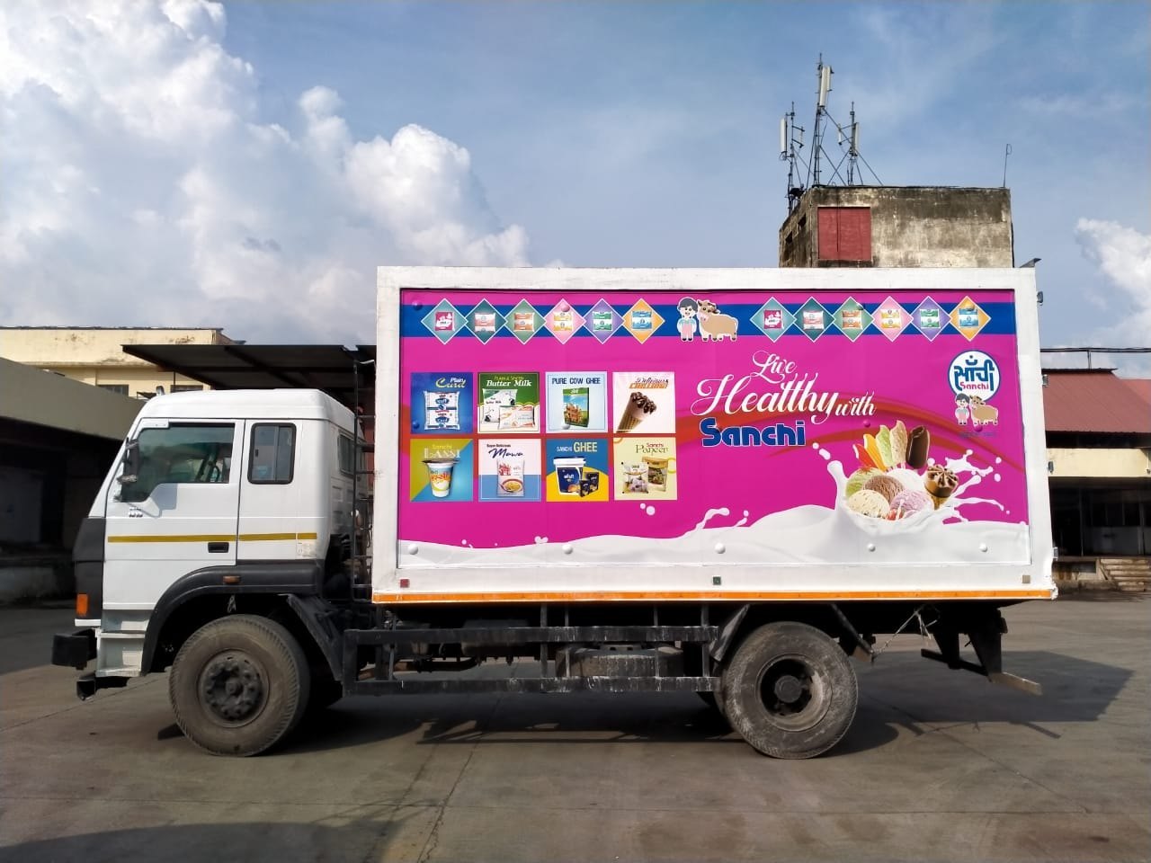 VEHICLE GRAPHIC