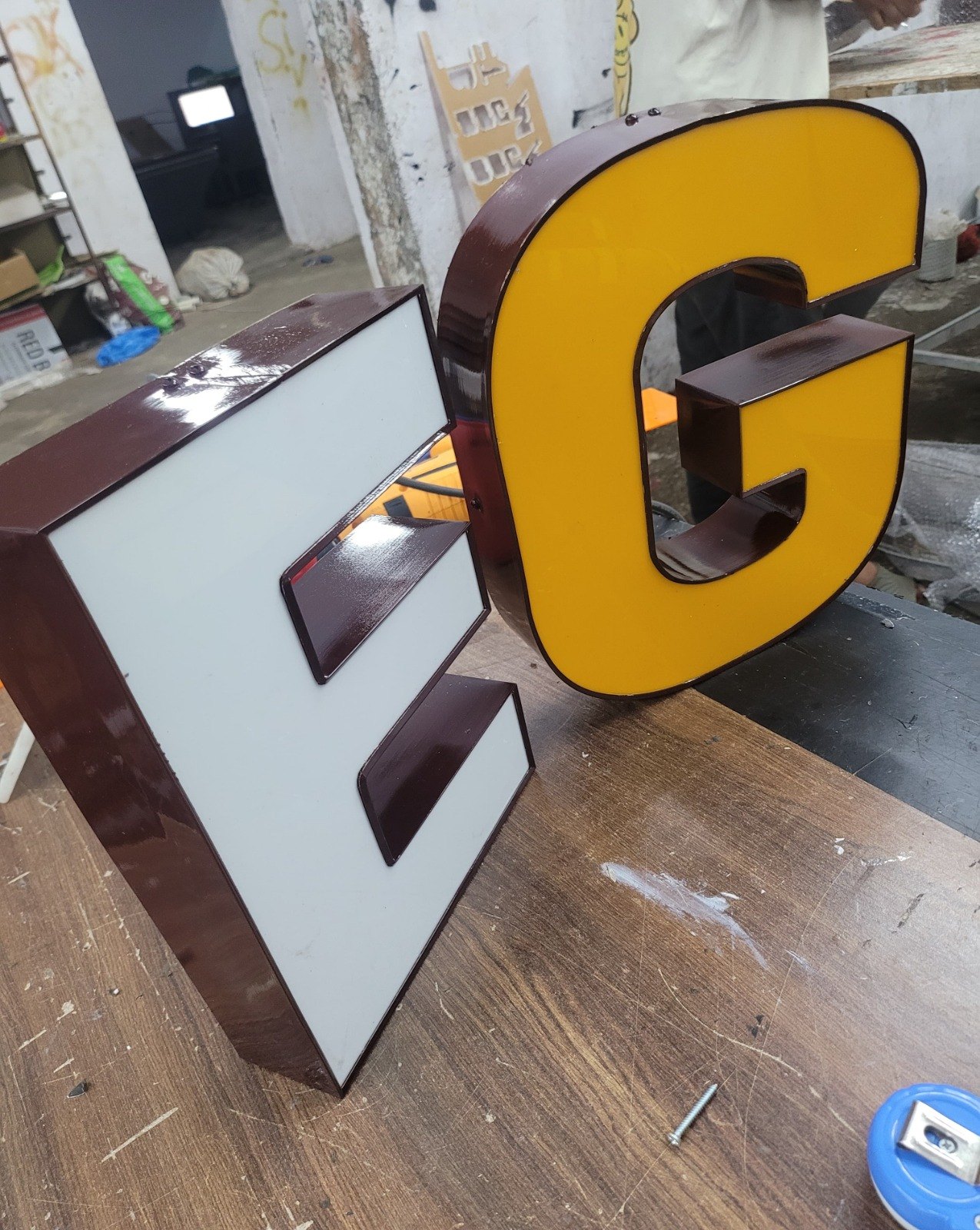 TRIM CAP LETTER
